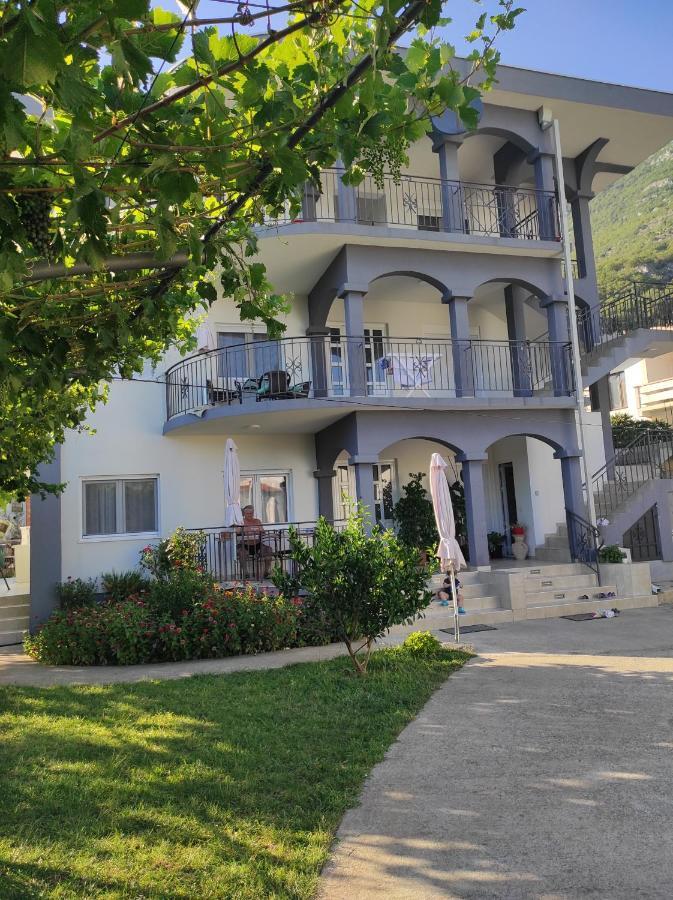 סוטומורה Apartments Sofia מראה חיצוני תמונה